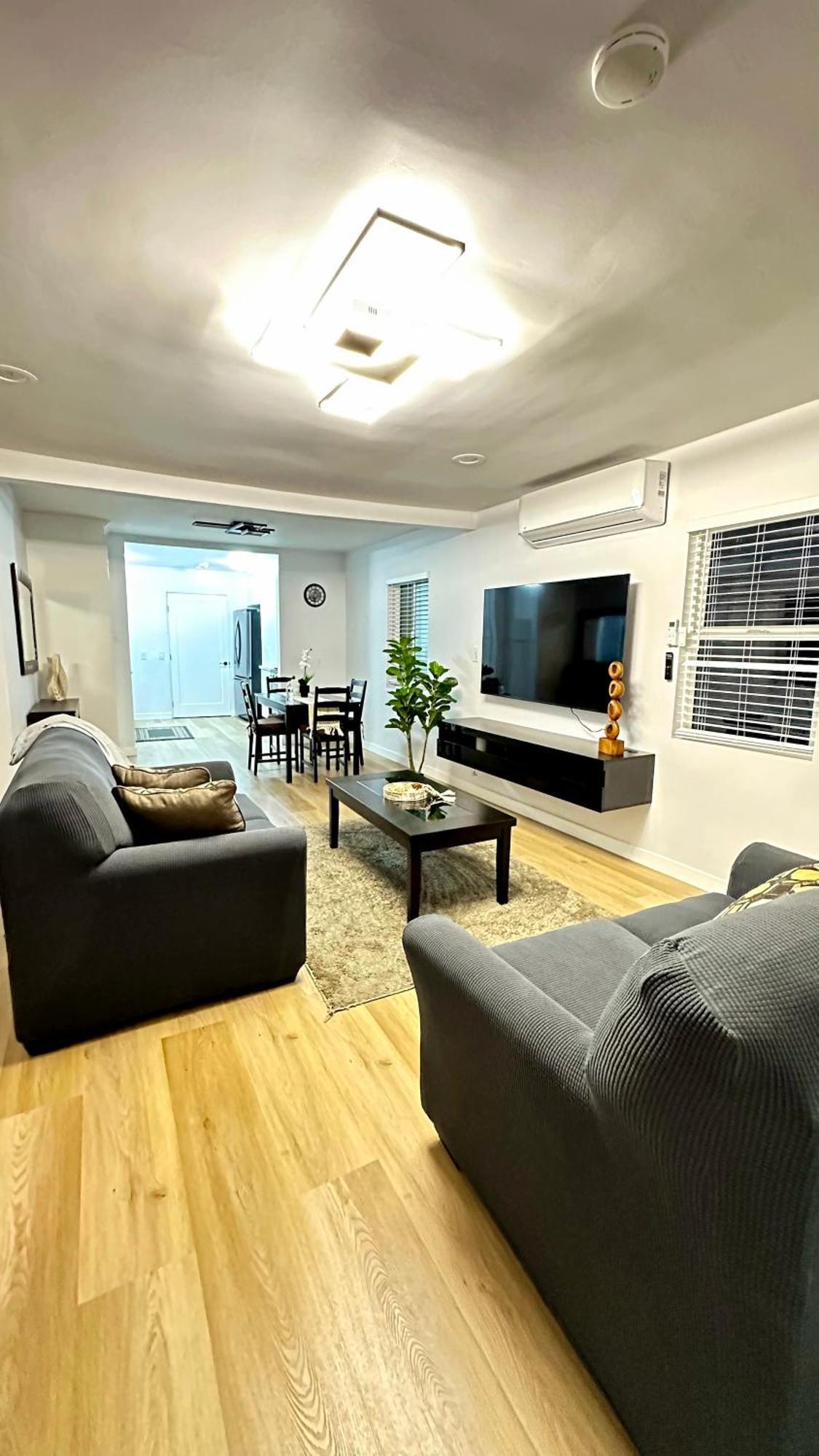 Modern 2Br Stylish & Cozy Unit Bed & Breakfast Лос Анджелис Екстериор снимка